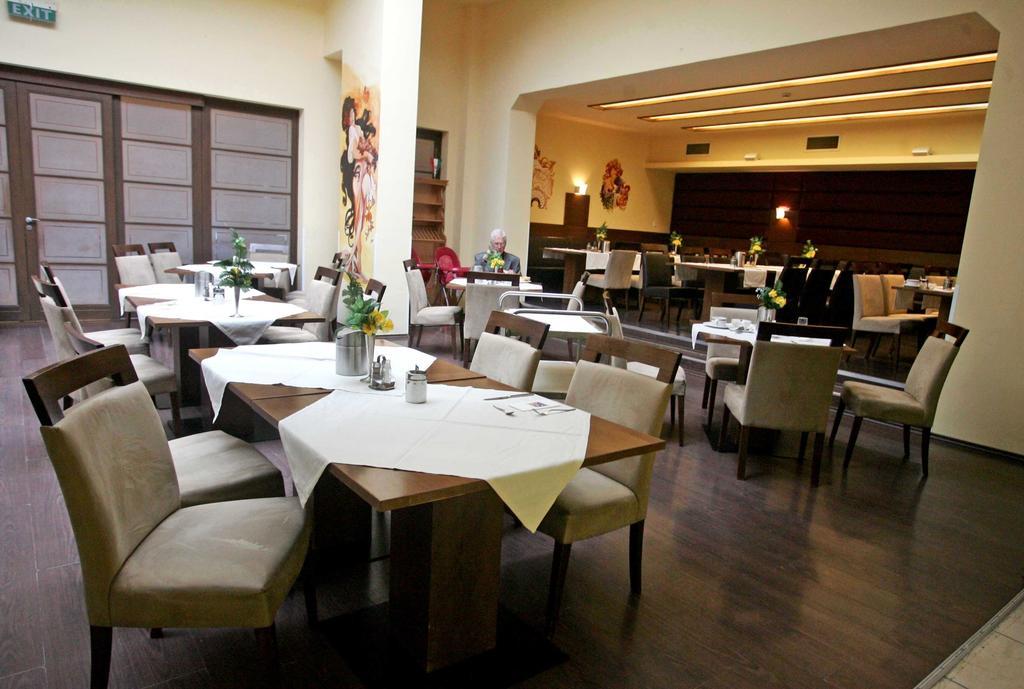 Hotel Claudius Szombathely Dış mekan fotoğraf
