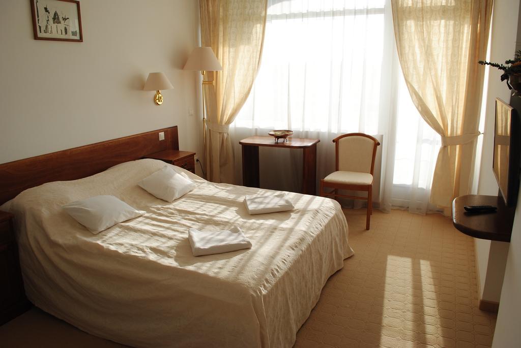 Hotel Claudius Szombathely Dış mekan fotoğraf