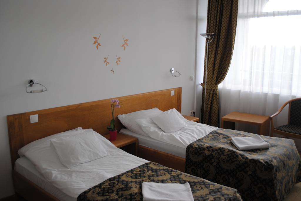 Hotel Claudius Szombathely Dış mekan fotoğraf