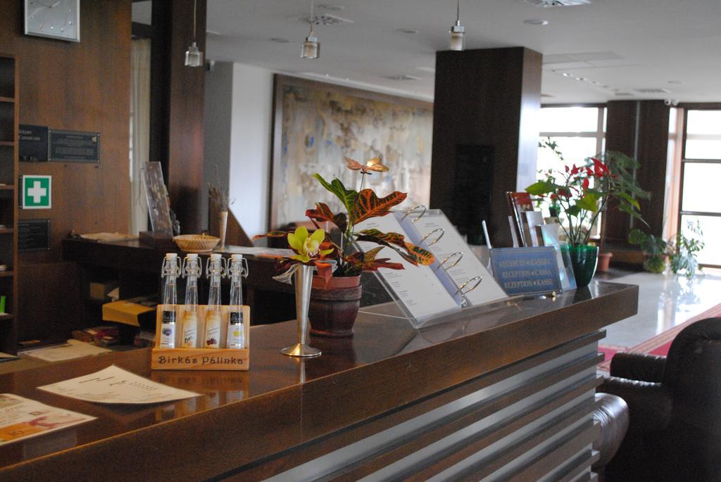 Hotel Claudius Szombathely Dış mekan fotoğraf